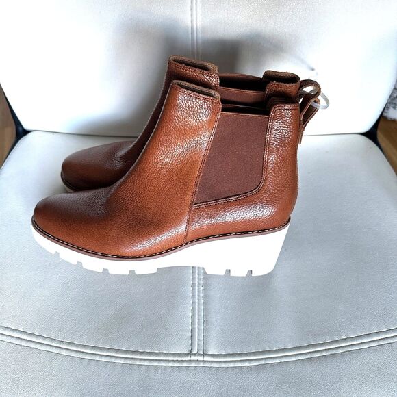 Vionic Aliso Wedge Chelsea Boots Women's Brown Leather Comfort Size 8 - Picture 3 of 6